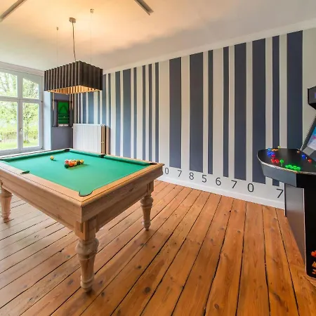 Spacious In Vielsam With Garden Σπίτι διακοπών